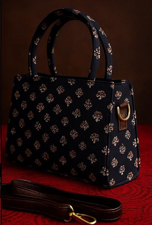 Sadabahar Noir Handbag